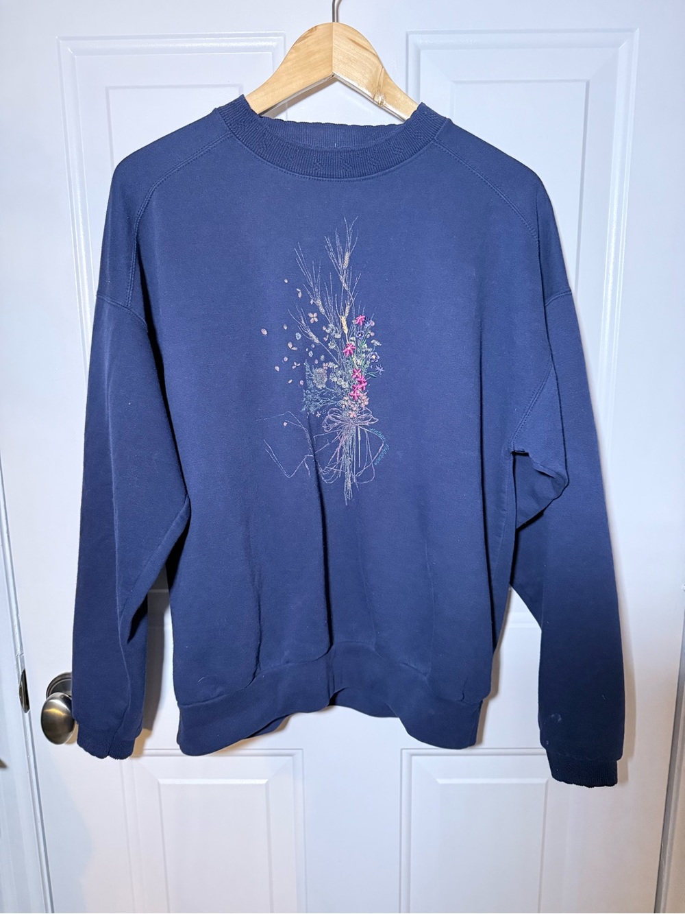 Northern Reflections Vintage Navy Crewneck Sweater with Floral Stem Design